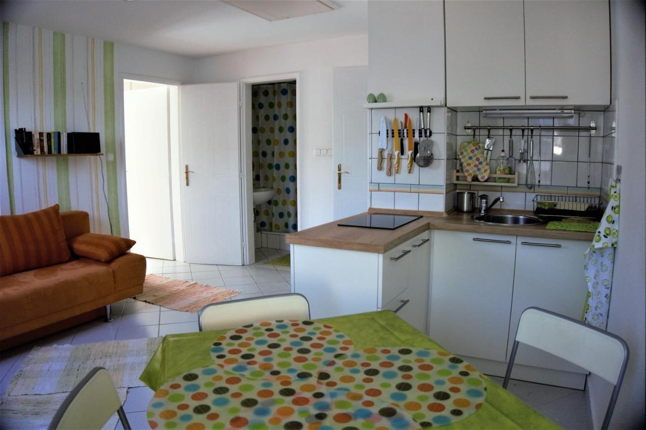 Nefelejcs Apartmanhaz Денешдиаш Экстерьер фото