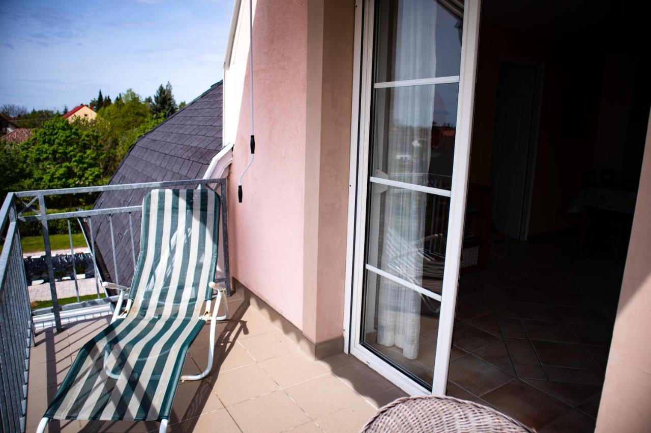 Nefelejcs Apartmanhaz Денешдиаш Экстерьер фото