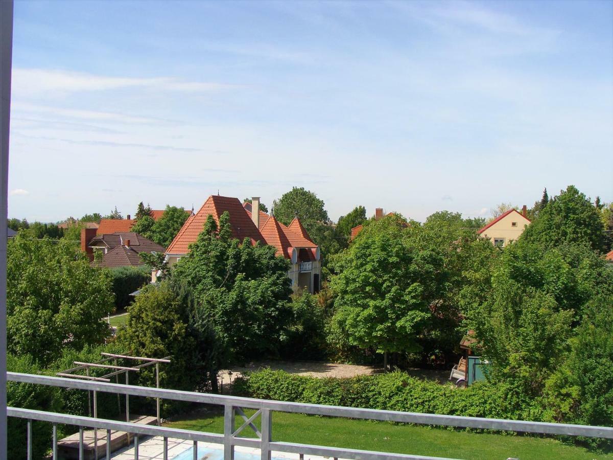 Nefelejcs Apartmanhaz Денешдиаш Номер фото